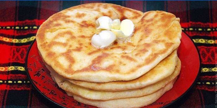 Klar stak af Khachapuri