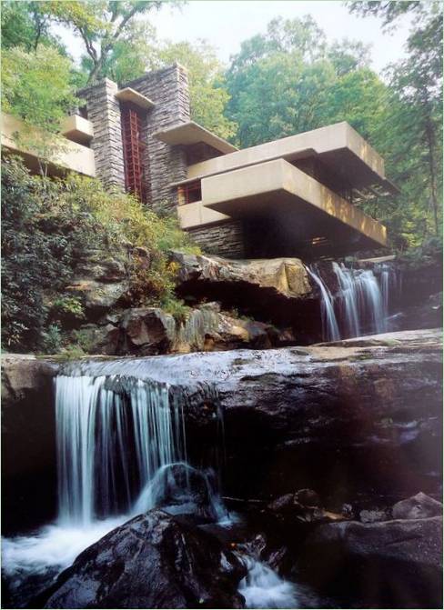 Det usædvanlige hjem i Fallingwater, Pennsylvania