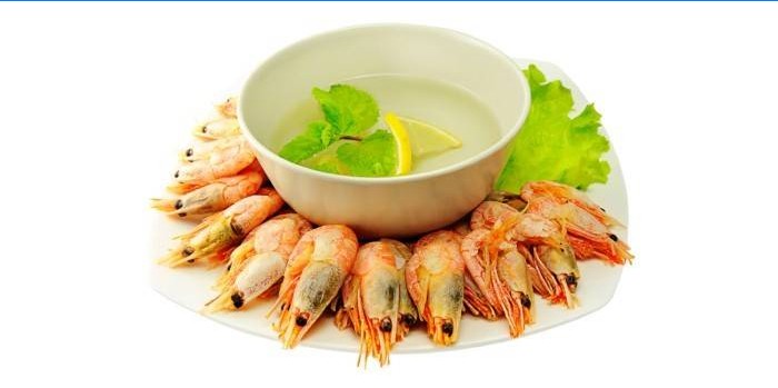 Kogt rejer med citron