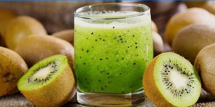 Kiwi frugt smoothie