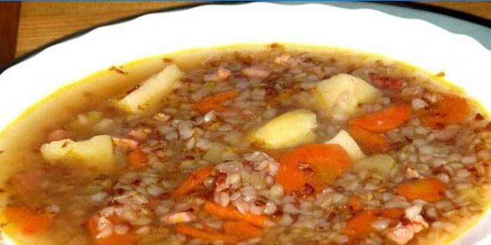 Boghvede og kartoffelsuppe