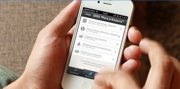 Smartphone i hænder