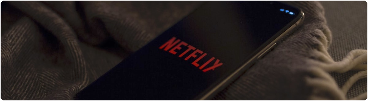 netflix logo på smartphone