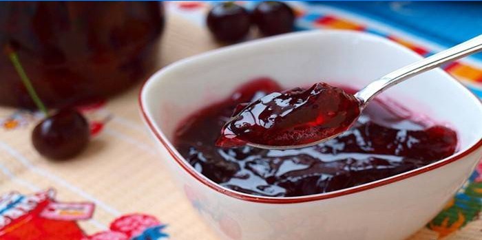 Cherry Jelly med gelatine