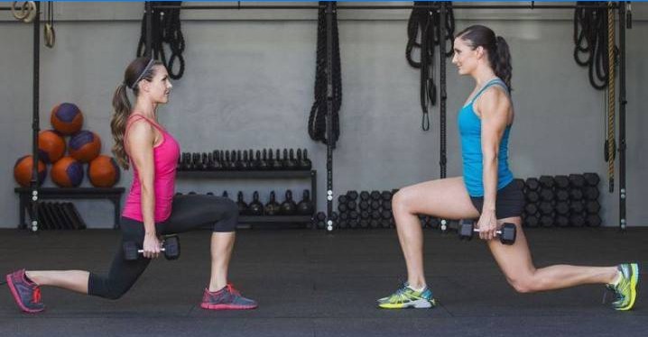 Kvinder lunges