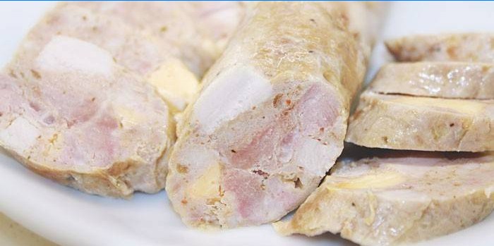 Hakket hjemmelavet pølse