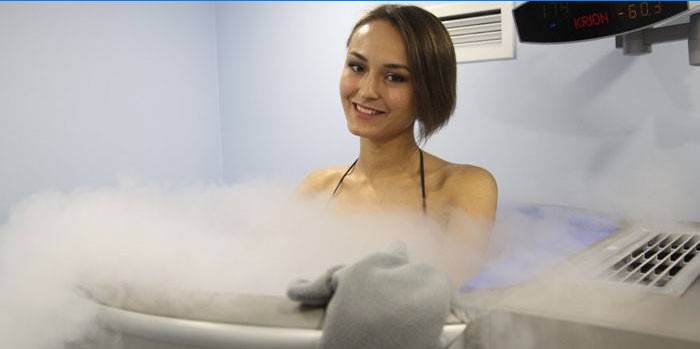 Pige i cryosauna