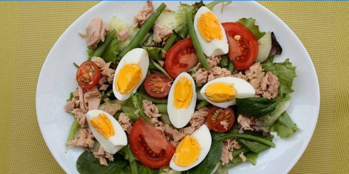 Variation af salat Nicoise