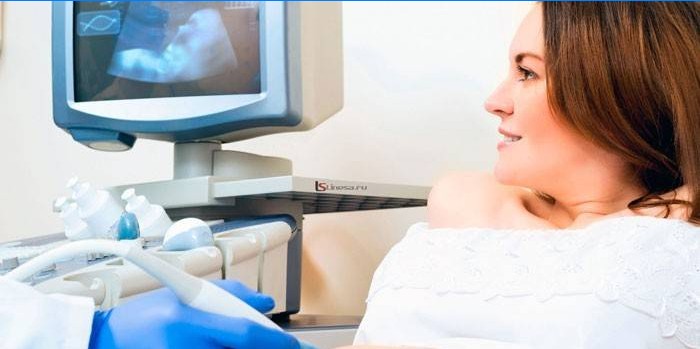 Gravid kvinde ved ultralydscreening