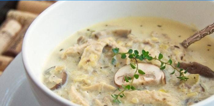 Svampesuppe med fløde