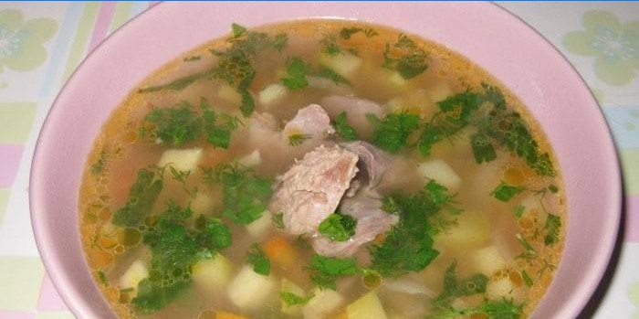 Svinekødssuppe med grøntsager