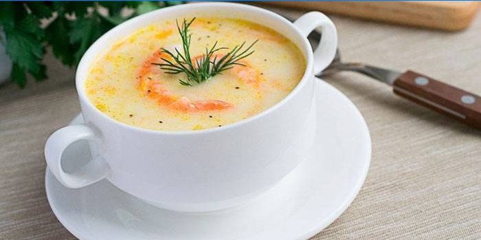 Plade med rejerostesuppe