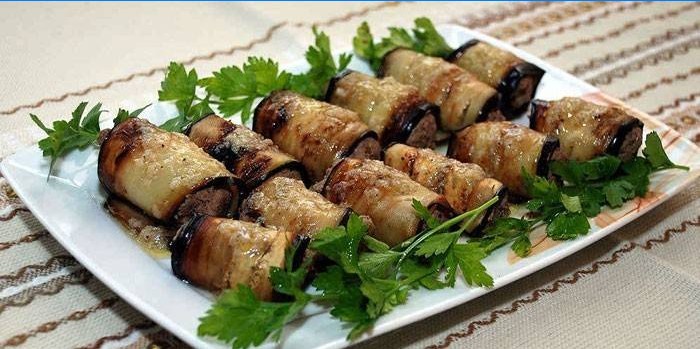 Aubergine ruller med kylling