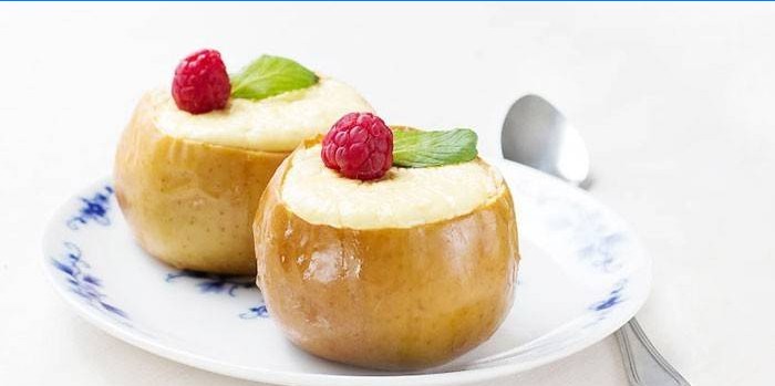 Bagte æbler med cottage cheese
