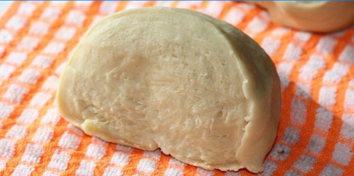 Choux-wienerbrød på et håndklæde