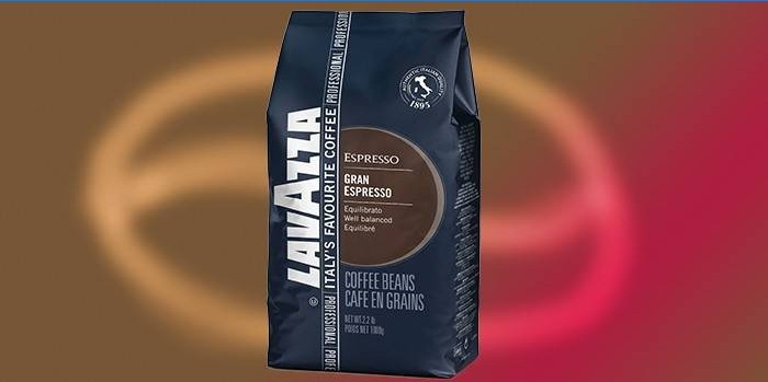 Pakning af kaffebønner Lavazza Grand Espresso