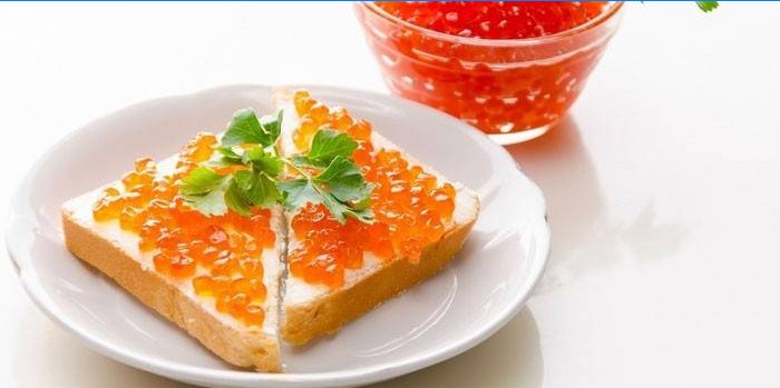 Sandwich med rød kaviar