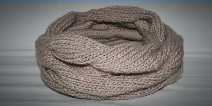 Strikket beige snood