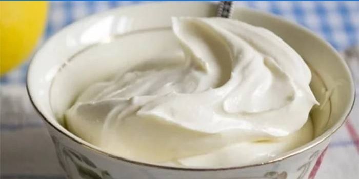 Mascarpone flødeost pisket fløde