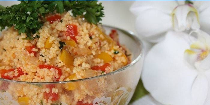 Salat med Couscous og grøntsager