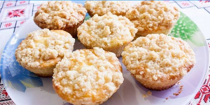 Muffins med æbler fra kefirdej