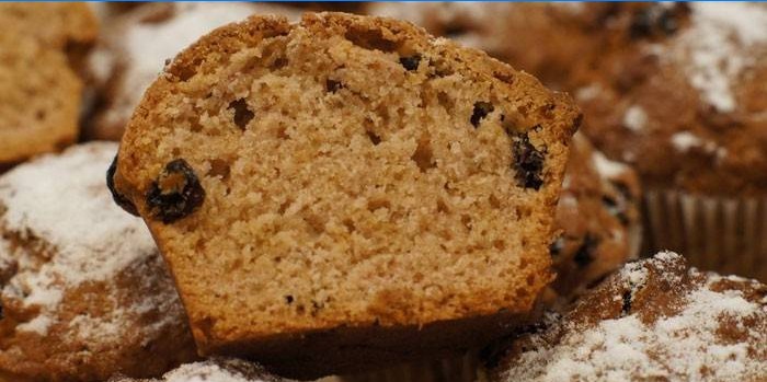 Kefir dejen muffins med rosiner