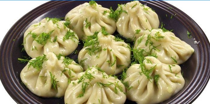 Dampet Manti på en tallerken