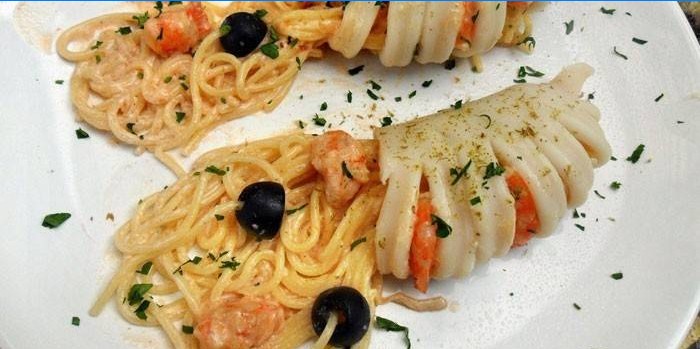 Blæksprutte pasta