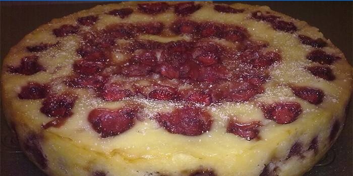Charlotte pie med jordbærsyltetøj