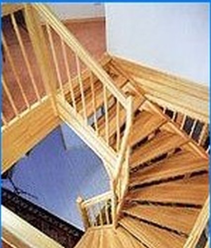 Installation af en færdig trappe