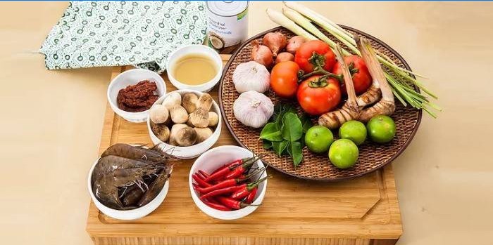 Ingredienser til den thailandske Tom Yum suppe
