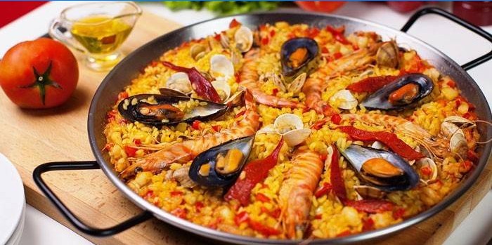 Fisk og skaldyr paella