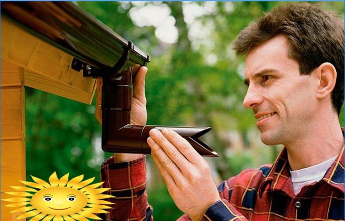 DIY-installation af tagrender: hvordan man løser rennen og røret