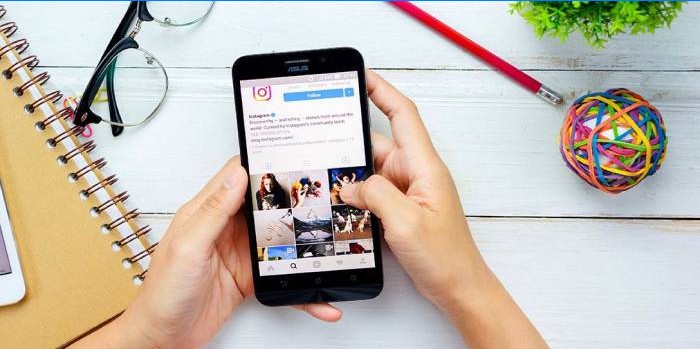 Instagram-side på telefonen