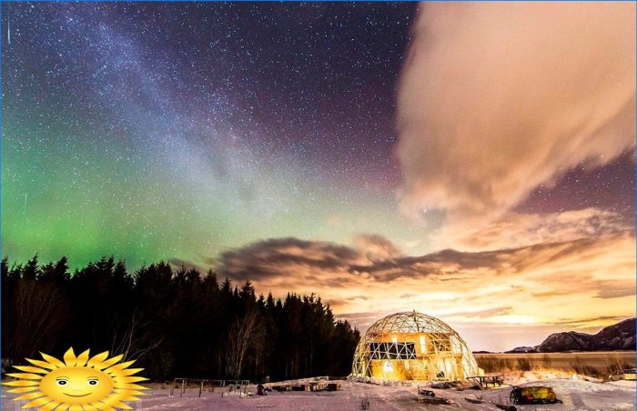 Nature House - et hus under en geodesisk kuppel i Arktis