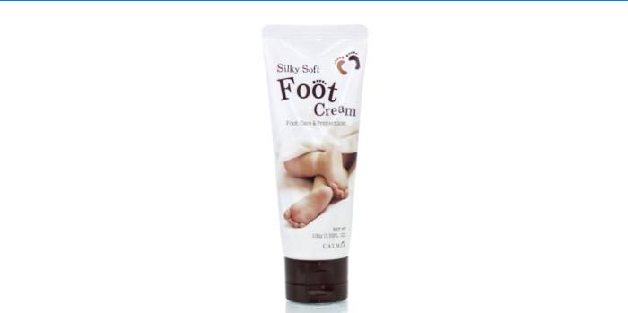 Calmia Silky Soft Foot Cream, med sheasmør og Macadamia