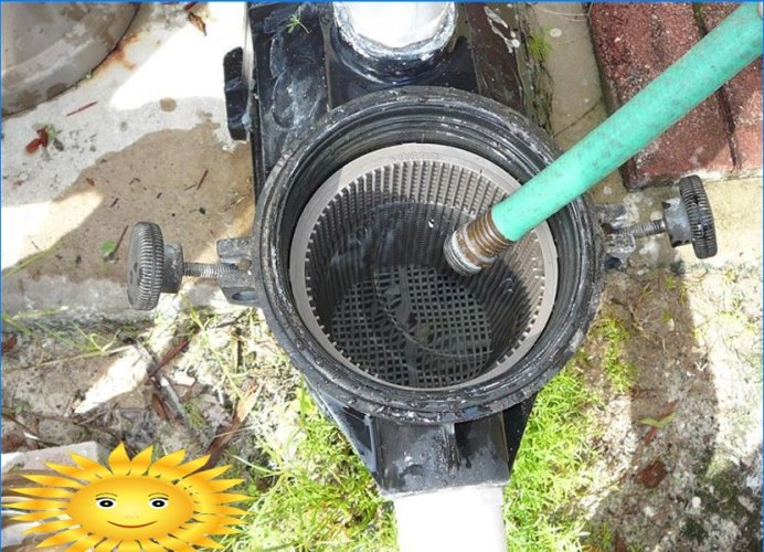 Rensning af poolvand: hvordan man vælger en pumpe, filter, skimmer