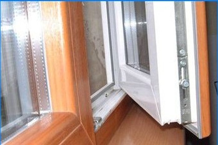 Sådan vælges de rigtige PVC-vinduer: vurdering af tekniske egenskaber