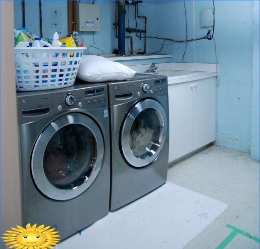 Tøjvask i et privat hus: eksempler og funktioner i arrangementet