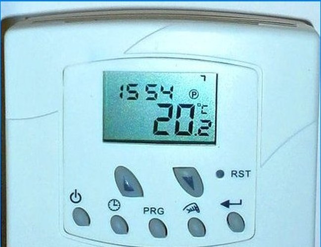 En induktionskedel er sandsynligvis den bedste kilde til elektrisk varme til varmesystemer.