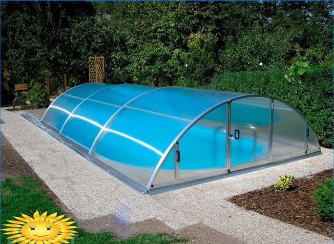 Swimmingpool i et drivhus: eksempler, funktioner, fordele