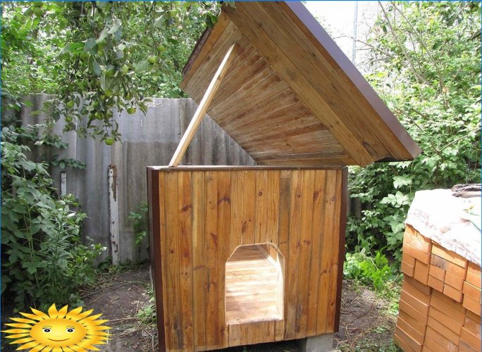 Bås og huse til hunde