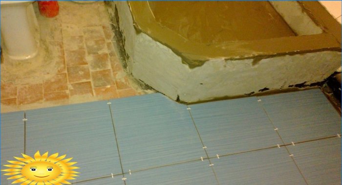 Sådan fremstilles et brusekabine af fliser og glasblokke