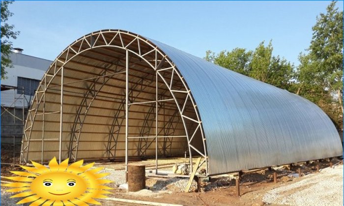 Hangar gavl trim