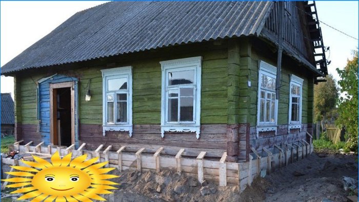 Reparation af et gammelt hus: Sådan udskiftes den nederste krone i et bjælkehus