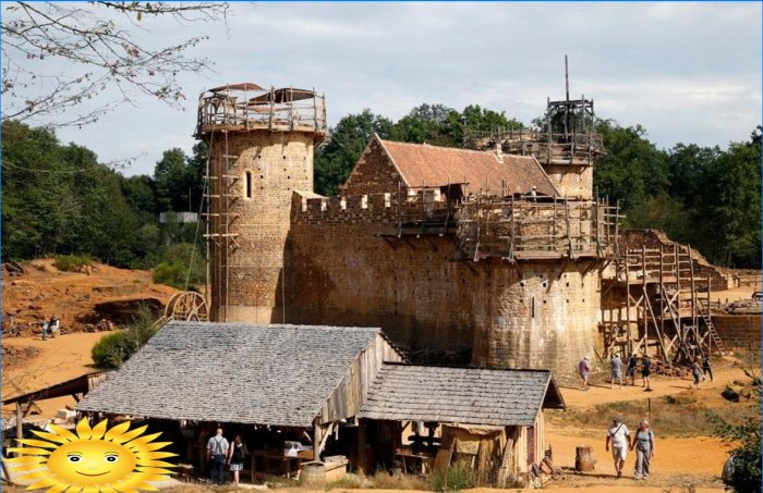 Sådan bygges et slot ved hjælp af middelalderlige teknologier i Frankrig i det 21. århundrede