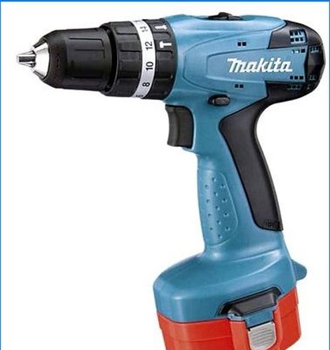 Makita 8281DWPE Trådløs drill / driver