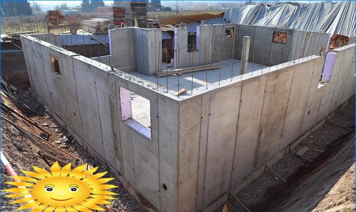 Fremstilling af monolitiske betonstrukturer ved hjælp af hydraulikramme til lav temperatur