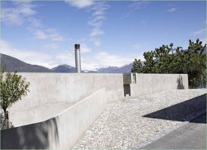 Hus med panoramaudsigt over Lago Maggiore af Wespi de Meuron, Ronzo, Sant´Abbondio, Schweiz