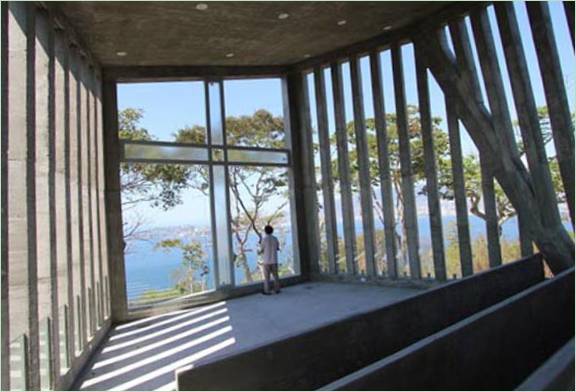 Usædvanlig arkitektur i et skovkapel i Acapulco